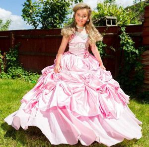 Barbie-Loveridge-djevojcica-sminka-ljepota4