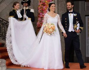 STOCKHOLM, SWEDEN - JUNE 13:  Prince Carl Philip of Sweden is seen with his new wife Princess Sofia of Sweden after their marriage ceremony at The Royal Palace on June 13, 2015 in Stockholm, Sweden.  (Photo by Andreas Rentz/Getty Images)