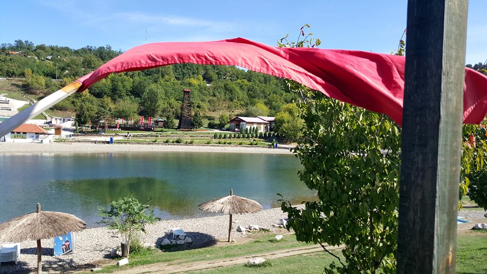 panonska-jezera-crvena-zastava