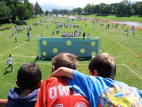 JU \"Gradski stadion Tušanj\": Besplatna škola fudbala na novom terenu!