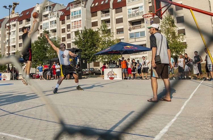 Red Bull King of the Rock: Košarka jedan na jedan!