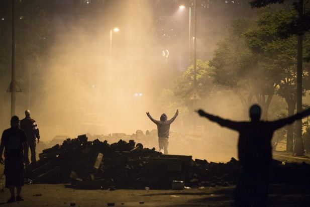 Policijska brutalnost u Turskoj na protestima prelazi sve granice: „Dvoje mladih ljudi pregaženo tenkom“