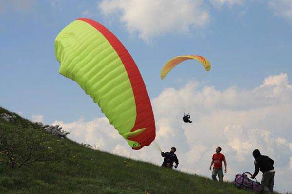 BiH savršeno podneblje za paragliding