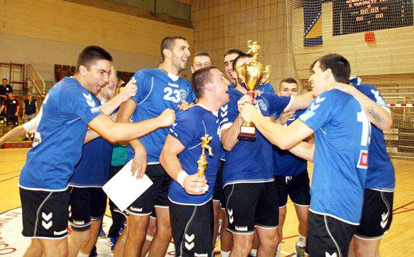 Završen Međunarodni memorijalni rukometni turnir u Tuzli, Metaloplastika osvojila pobjednički trofej
