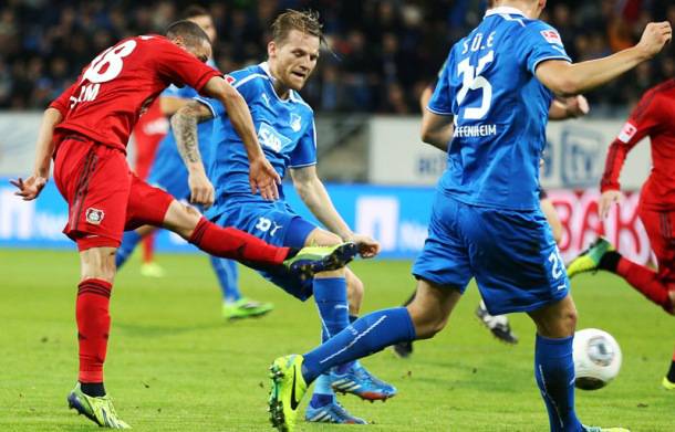 Cirkus u Bundesligi: Bayeru priznat fantomski pogodak! (VIDEO)