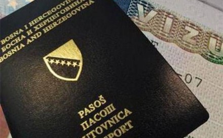 Državljani BiH bez viza mogu putovati u 123 zemlje, 60 manje nego državljani Hrvatske