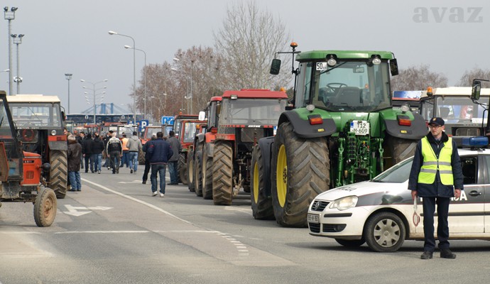 Mljekari nastavljaju proteste i blokadu pojedinih terminala