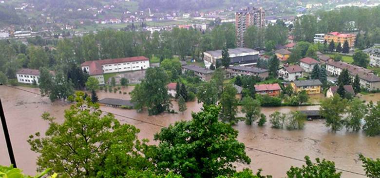 Maglaj: Radnici Natrona još nisu spašeni