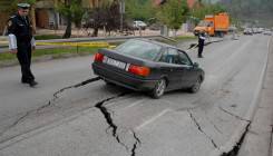 Zbog poplava, odrona ili potonuća kolovoza, zatvoreni su ovi putni pravci