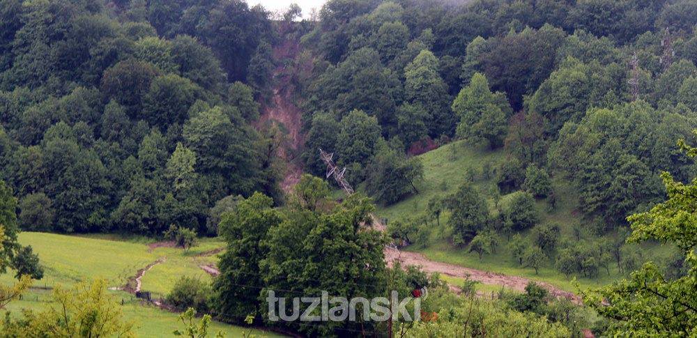 U Tuzli prijavljeno 99 novih klizišta