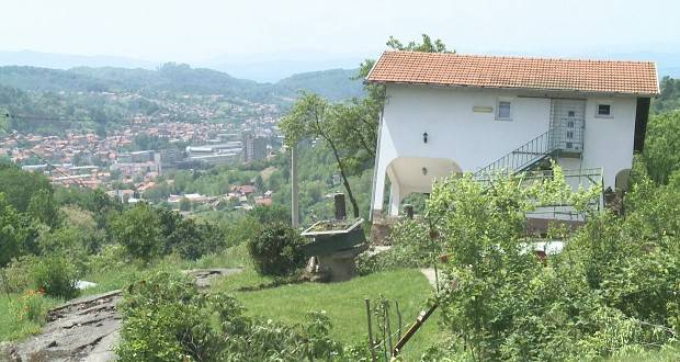 Na Općini Tuzla oko 1000 klizišta: I dalje teško stanje na Boriću!