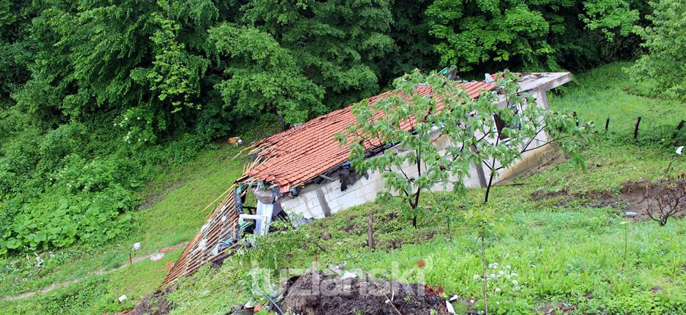 Pomoć ugroženim sugrađanima dostavite u vašu mjesnu zajednicu ili u Općinski Crveni križ Tuzla