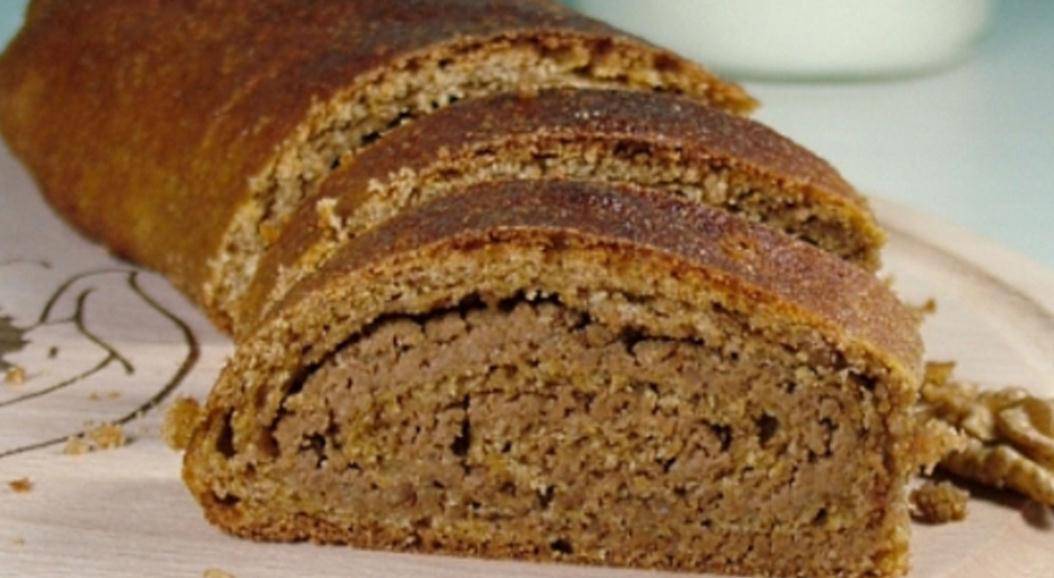 Recept dana: Rolat sa orasima i grožđicama