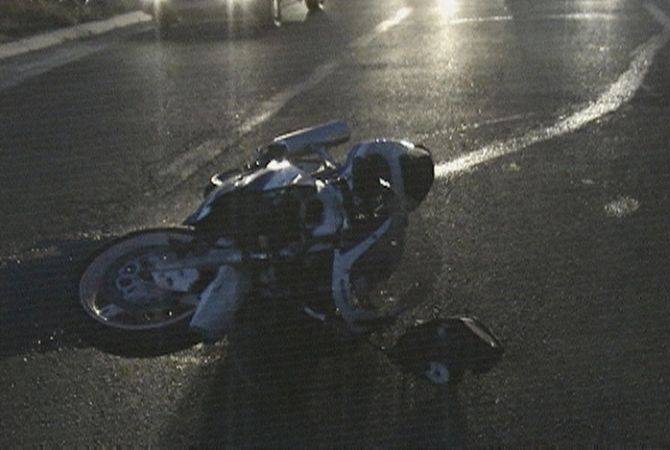 Tuzla: Sedamnaestogodišnji motorista sletio s puta i zadobio teške tjelesne povrede