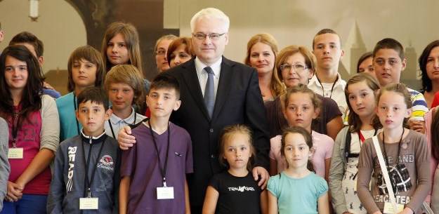 Predsjednik Republike Hrvatske Ivo Josipović susreo se s djecom iz Srebrenice