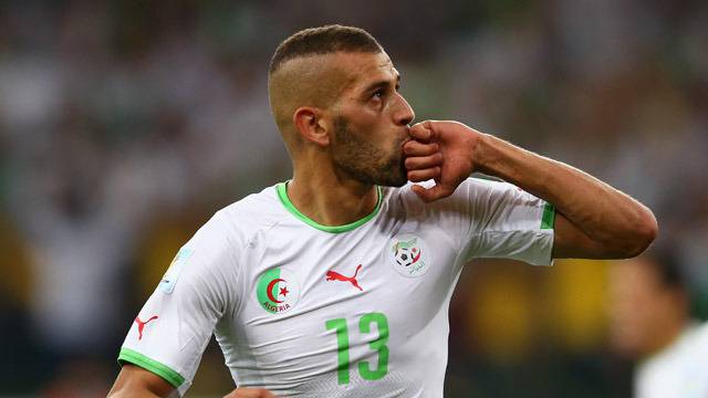 Islam Slimani: Dajte novac za Gazu, on igračima Alžira nije potreban