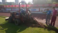 Stadion "Tušanj": U toku ugradnja novog automatskog sistema za navodnjavanje (FOTO)