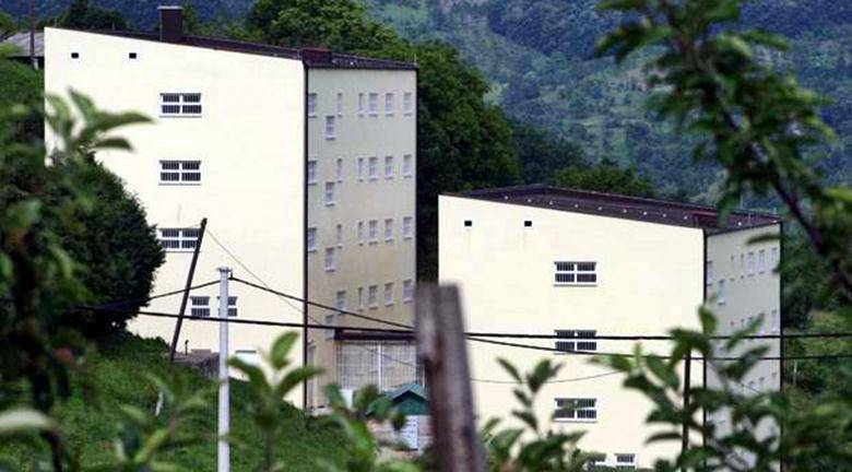 Općinski sud u Tuzli potvrdio optužnicu protiv zatvorenika koji je napao čuvare u KPZ-u Tuzla