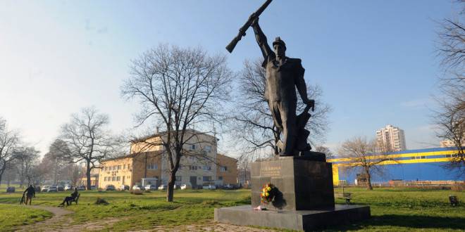 Dan rudara: Husinska buna mogla bi svima poslužiti kao lekcija života (VIDEO)