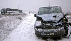 Povrijeđene četiri osobe u nesreći na putu prema Bjelašnici