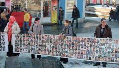 Žene Srebrenice održale mirnu šetnju u Tuzli (FOTO)