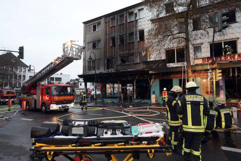 Leverkusen: Deset ljudi među kojima je i osam vatrogasaca povrijeđeno u požaru