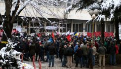 Tuzlaci mirno i dostojanstveno obilježili 7. februar (FOTO)