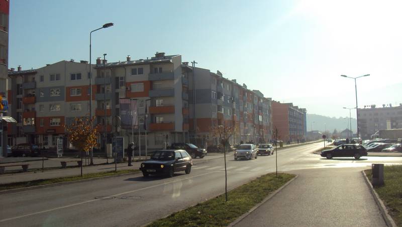 Sarajevo: Razbojnici uz prijetnju pištoljem čuvaru ukrali s parkinga "Golf V"