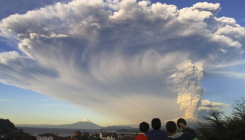 Erupcija vulkana Calbuco u Čileu: Za tri dana izbačeno 210 miliona kubnih pepela