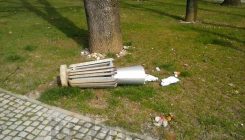 Tuzla: Vandalizam u Centralnom gradskom parku (FOTO)