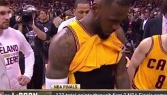 Preplavljene društvene mreže: Kamere slučajno prikazale spolni organ LeBron Jamesa (VIDEO)