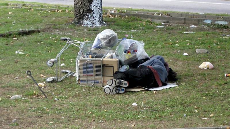 Ispovijest beskućnika koji je izboden: Napali su me dječak i djevojčica, ostao sam na ulici i ovo doživio