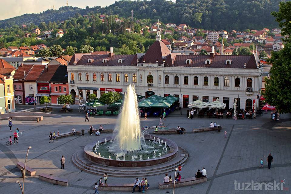 Grad Tuzla domaćin iftaru na Trgu slobode