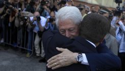 Bill Clinton: Kao prijatelj BiH želim zahvaliti premijeru Srbije što je došao ovdje (FOTO)