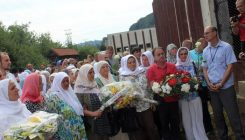 Majke Srebrenice u Kravici: Naše je pravo da posjetimo svako mjesto stradanja najmilijih (FOTO)