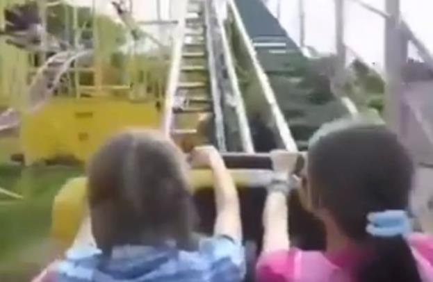 Bosanac na rollercoasteru postao HIT: "Šta mi treba ovo, u pi**u materinu" (VIDEO)