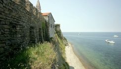 Razglednica sa slovenske obale: Piran privlači turiste sa svih strana svijeta (FOTO)