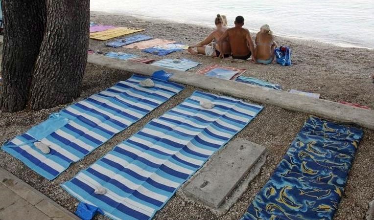 Makarska staje u kraj rezervisanju mjesta na plažama (FOTO)