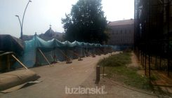 Rušenje može da počne: Osiguran prostor oko stare zgrade Opštine Tuzla (FOTO)