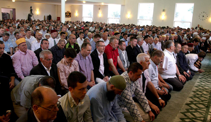 Hoće li BiH Bošnjacima konačno zagarantovati pravo na namaz, halal hranu i druge vjerske obrede