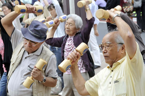 Demografski teret: Broj stogodišnjaka u Japanu premašio 60 hiljada