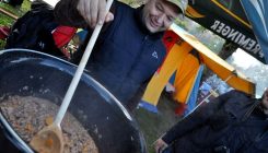 "Trahanijada 2015" u Bihaću: Staro tradicionalno jelo, supa nad supama...(FOTO)