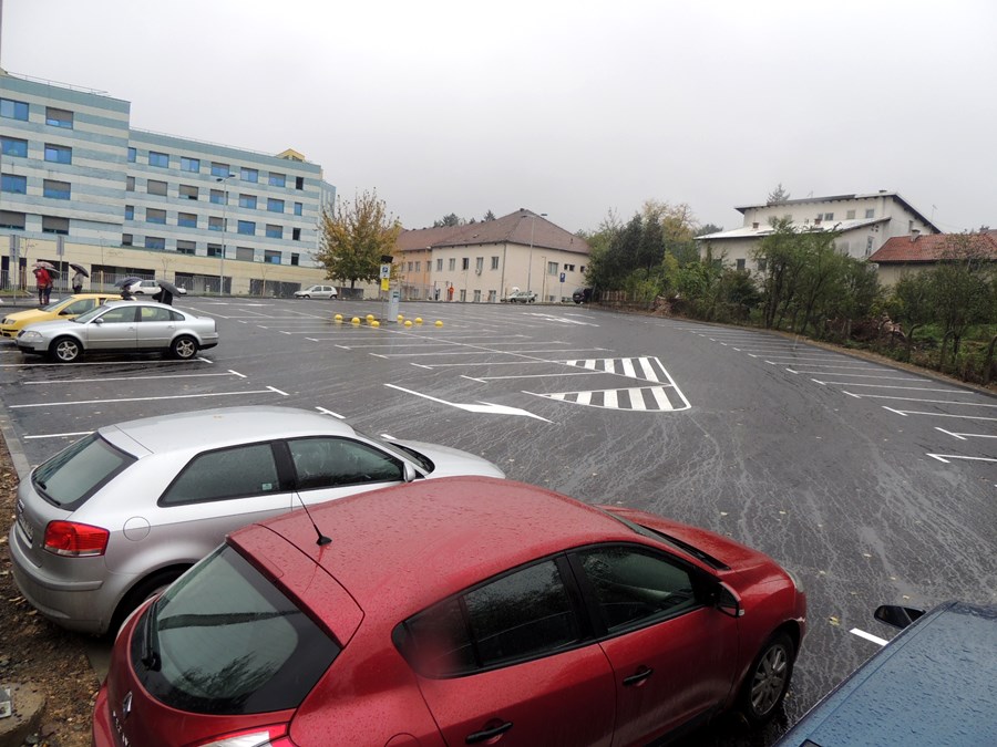Na Kolegiju gradonačelnika potvrđeno: U kompleksu UKC Tuzla uskoro izgradnja višeetažne garaže