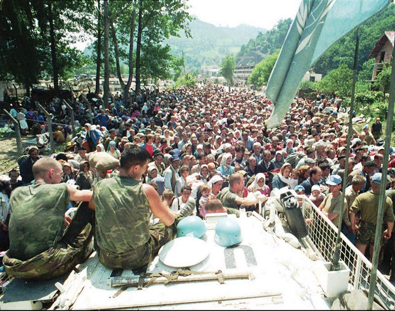 Dužnosnici Zapada su znali za napad na Srebrenicu, ali ga nisu željeli spriječiti