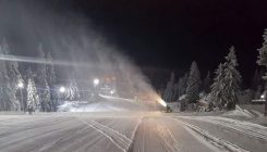 Na Vlašiću već prvi skijaši, visina snijega 35 cm (FOTO)