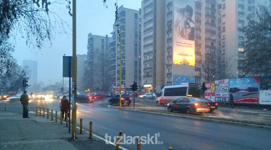 Brčanska Malta: Ovako izgleda saobraćajni kolaps na raskrsnici (VIDEO)