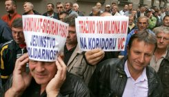 Protest radnika Hidrogradnje pred zgradom Vlade FBiH