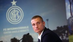 Nemanja Vidić završio karijeru