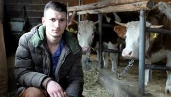 Abid Malić, najmlađi farmer u Srebrenici: "Svima da je nešto džaba, ne može, mora se ustati ujutru da bi se krenulo za nafakom" (FOTO)