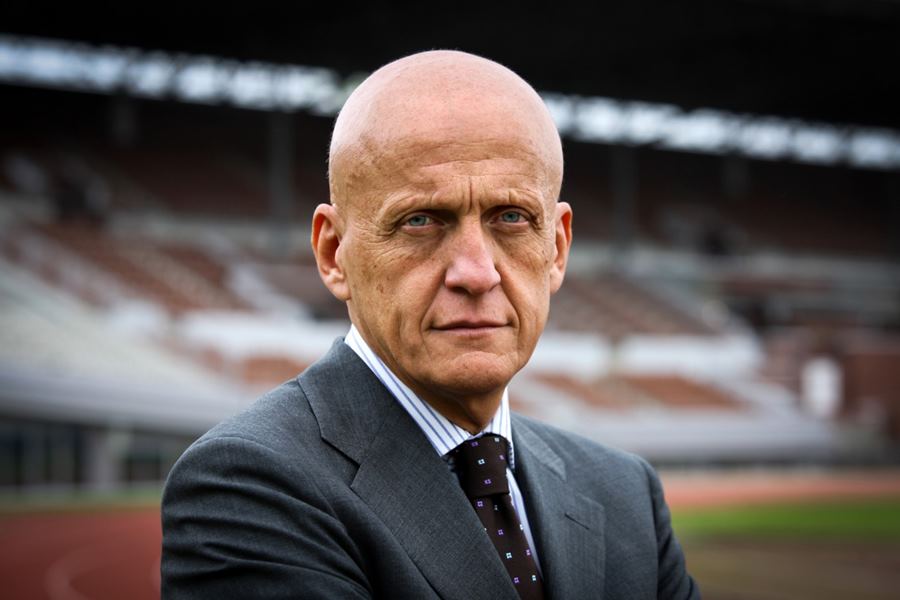 Collina: Sudije moraju donositi odluke kao da VAR ne postoji